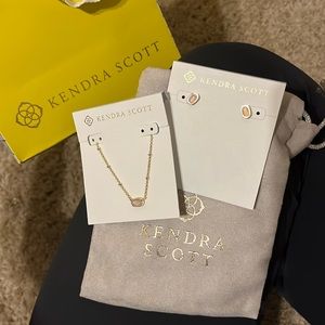 Kendra Scott set!